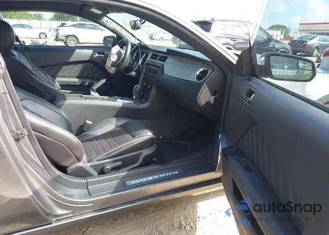 2014 Ford Mustang V6 Premium from USA, damaged, VIN 1ZVBP8AM5E5303187